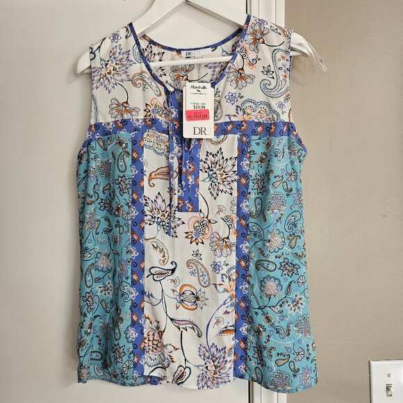 DR2: Brand New Sleeveless Blouse Size L - Picture 2 of 8